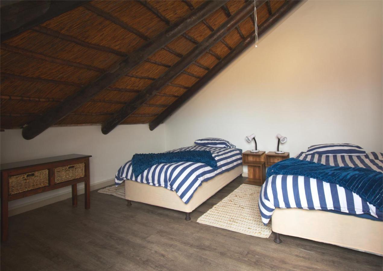 Desert Grass Cottage ซวาคอปมุนด์ ภายนอก รูปภาพ